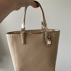Coach top handle bag - beige